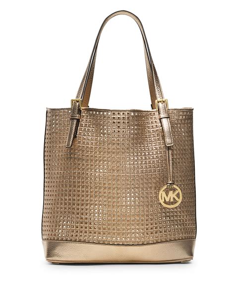 michael kors tassen sale goud|michael kors gold purses.